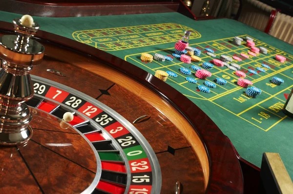 Auto Roulette wheel layout at rtp kpktoto showing single-zero European configuration